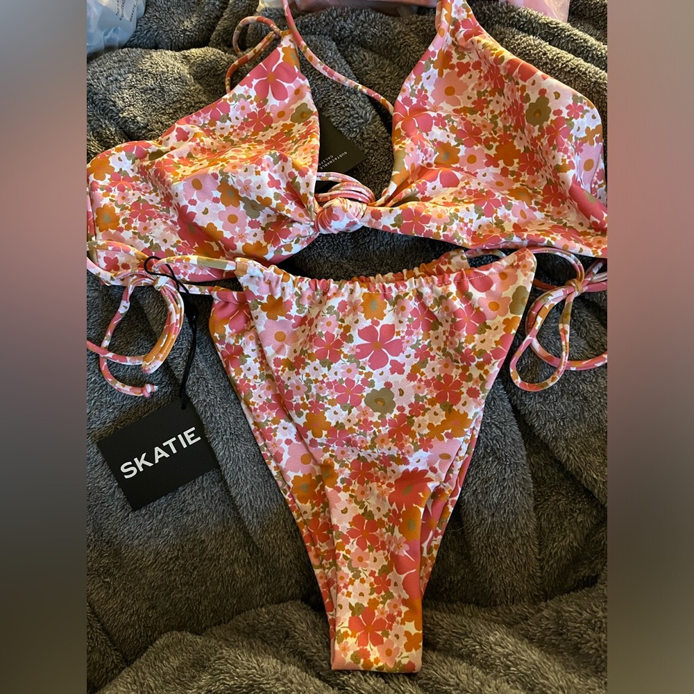 Skatie bikini